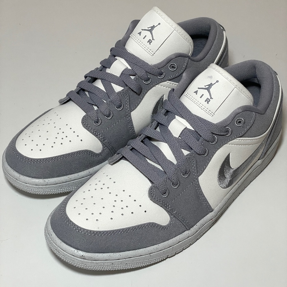 Size 10 - Jordan 1 Low SE Light Steel Grey W DV0426-012
